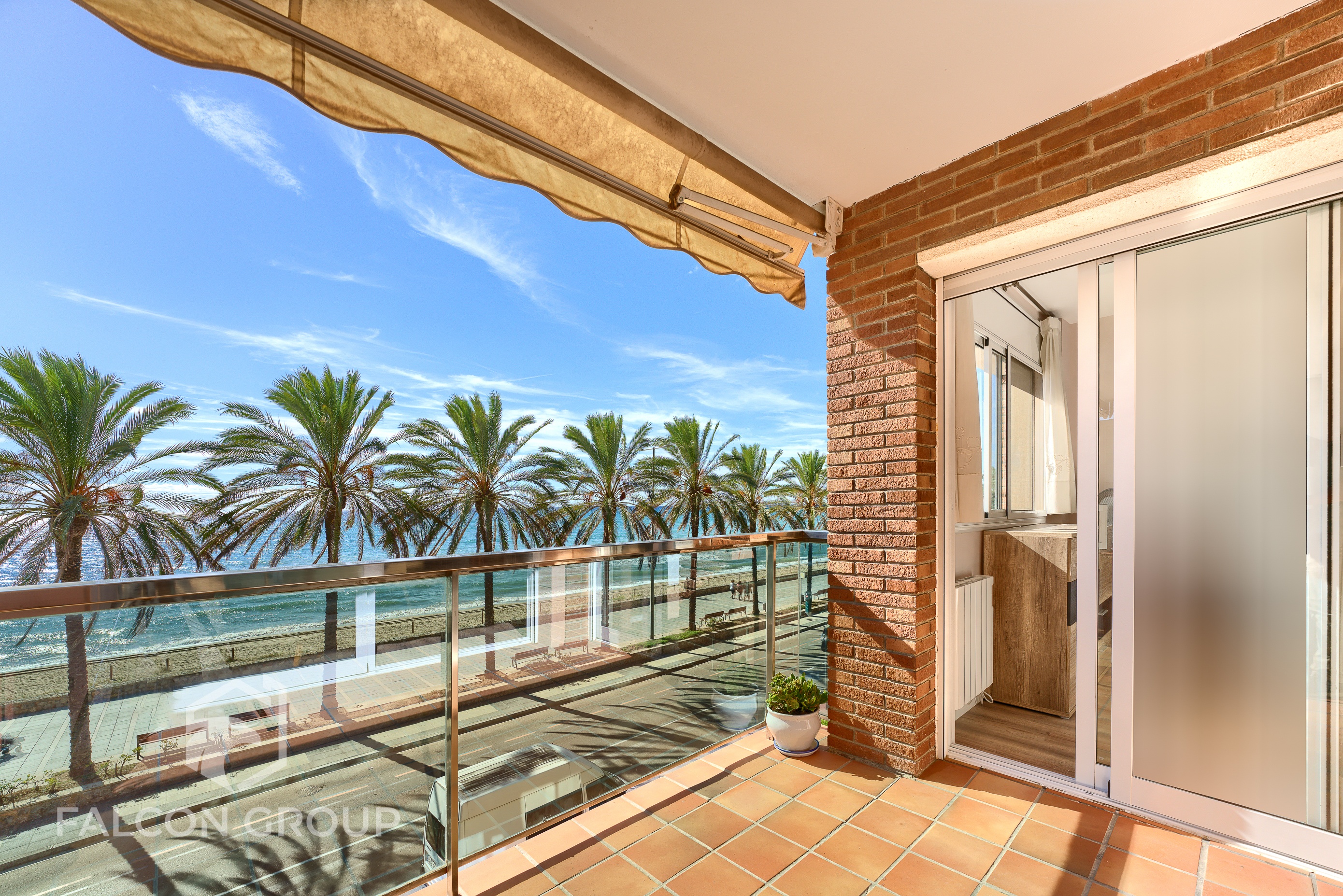 Piso en venta en primera línea de mar